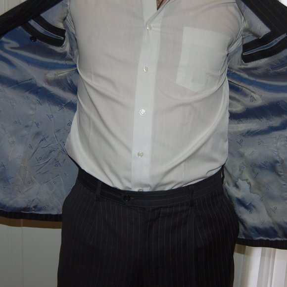 Dormeuil Wool Custom Grey Pin Stripe Suit - Picture 3 of 8